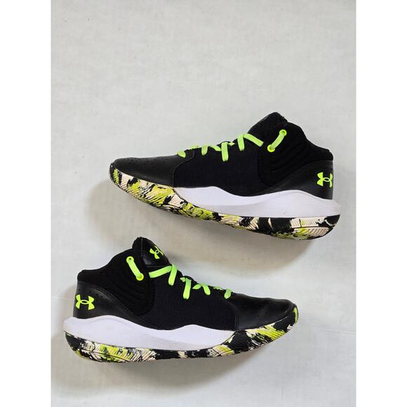 Under Armour Boys Grade School UA Jet 21 Black Basketball Shoes - Size 4.5 Y - Picture 2 of 8